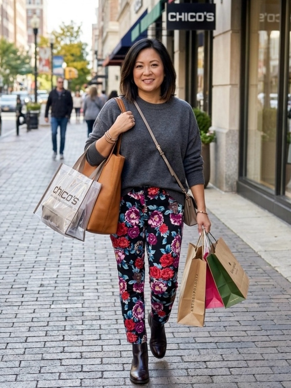 Chico's Vibrant Floral High-Rise Jeggings | Black, Red & Magenta - EUC